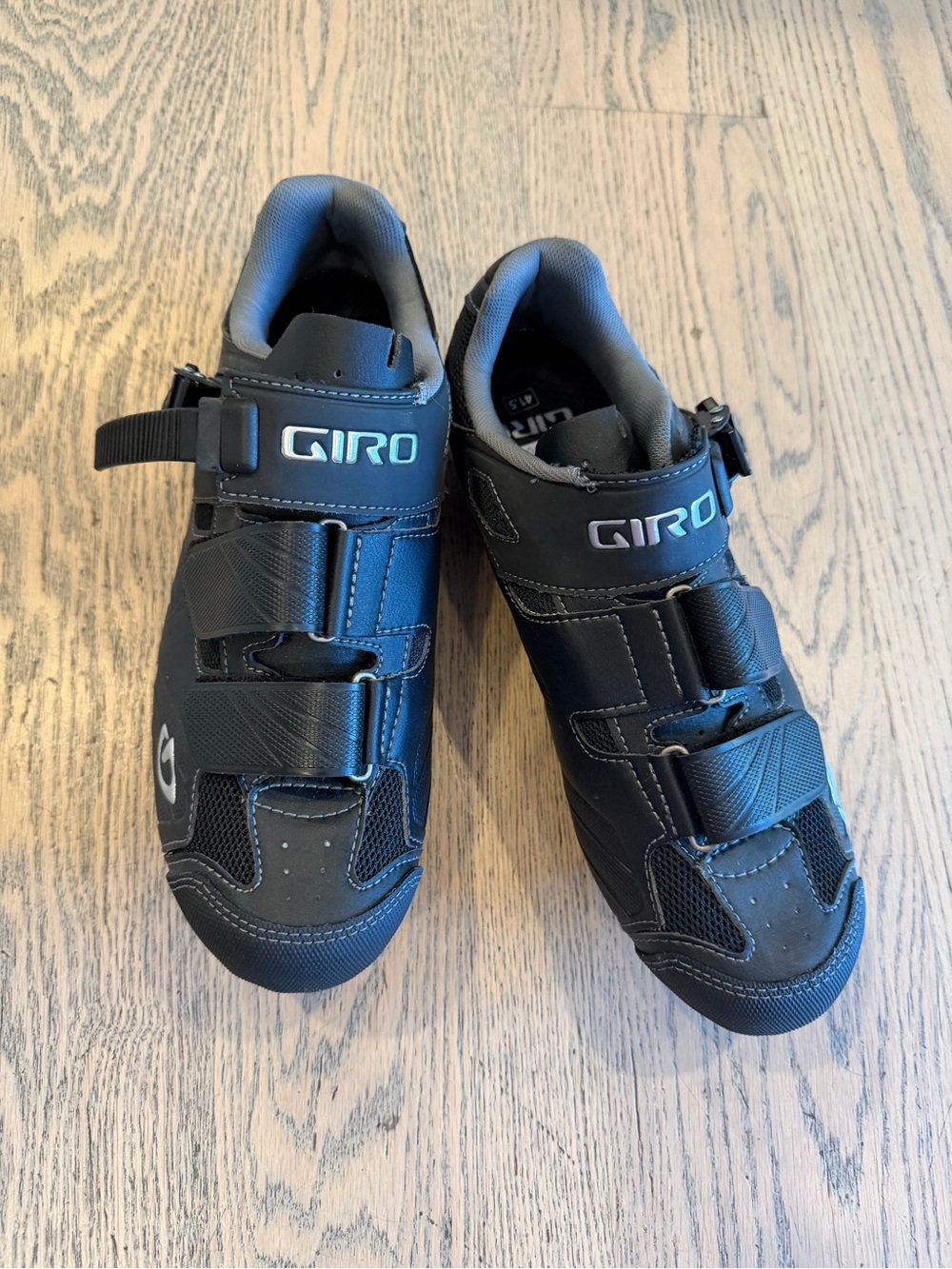 Brand New Giro Black Velcro Cycling shoes